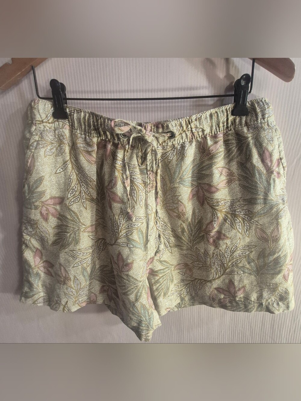 Cynthia Rowley 100% Linen Shorts